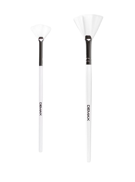 Віялова пензель DEMAX з логотипом — професійний косметологічний пензель (17,7 см / 21 см)